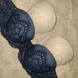 2 vs bras🛑Monday is last shipping day !!!!!!!